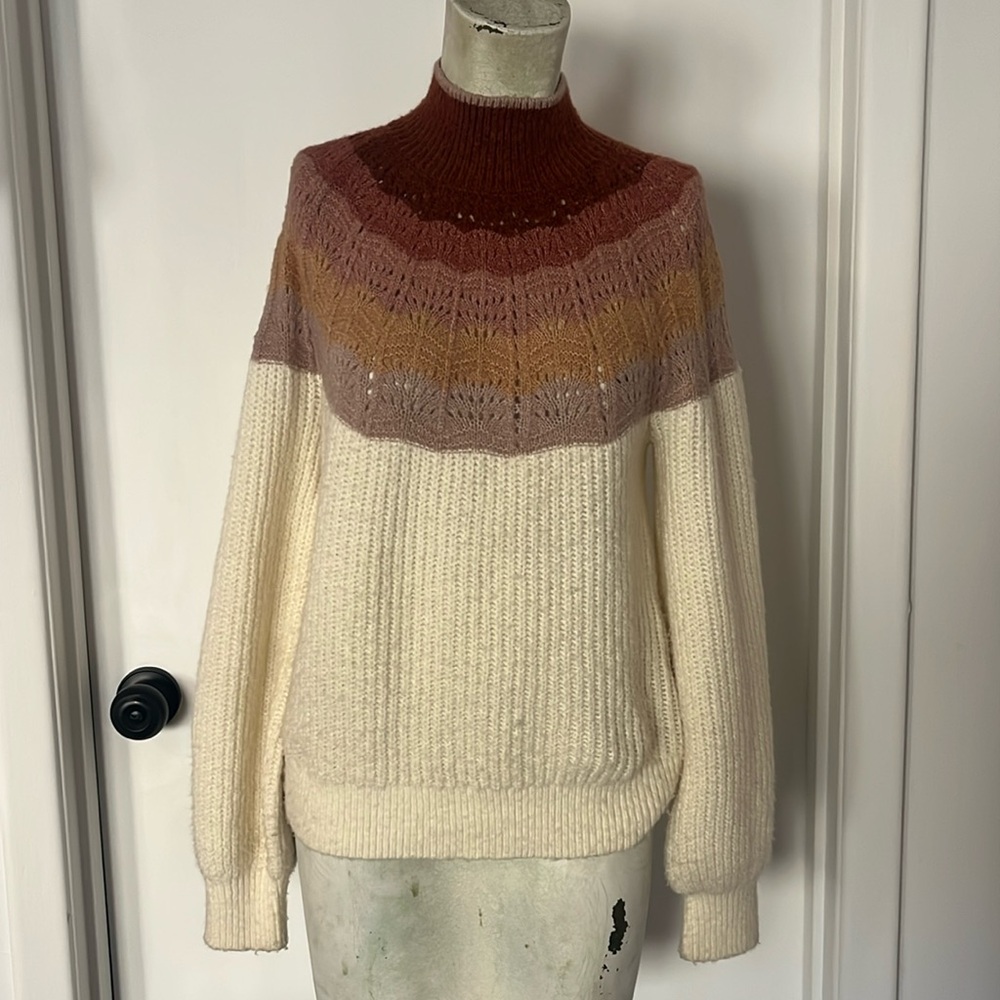 Maurices Womens sz S Sweater Ivory Stripe Crochet Mock Neck Long Sleeve Pullover